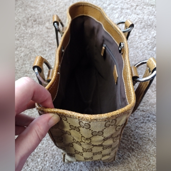 Gucci Medium Tan Monogram Tote Bag - Picture 9 of 16